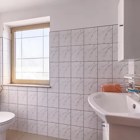 Apartment Ljiljana