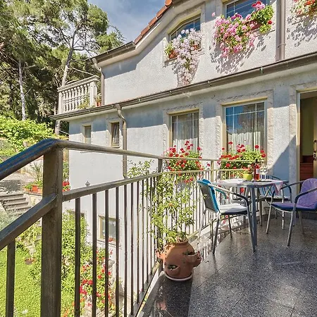 Apartment Ljiljana