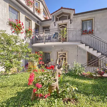 Apartment Ljiljana
